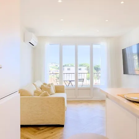 The Break Sanary-sur-Mer