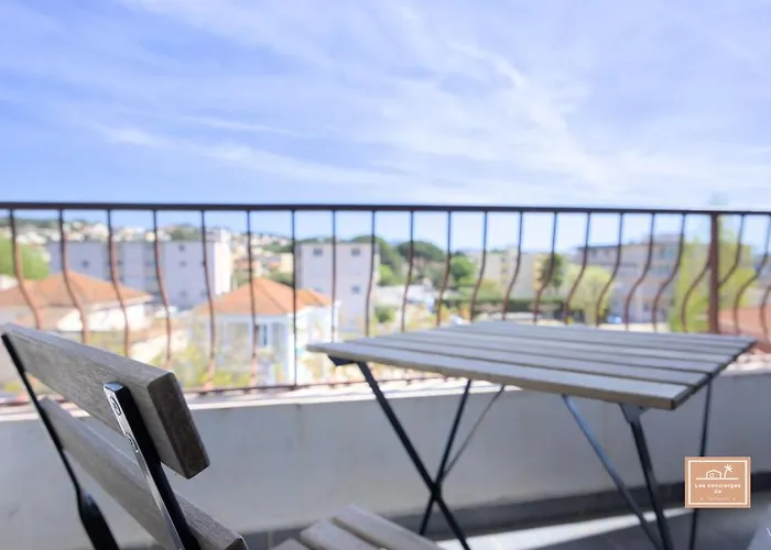 The Break Apartment *