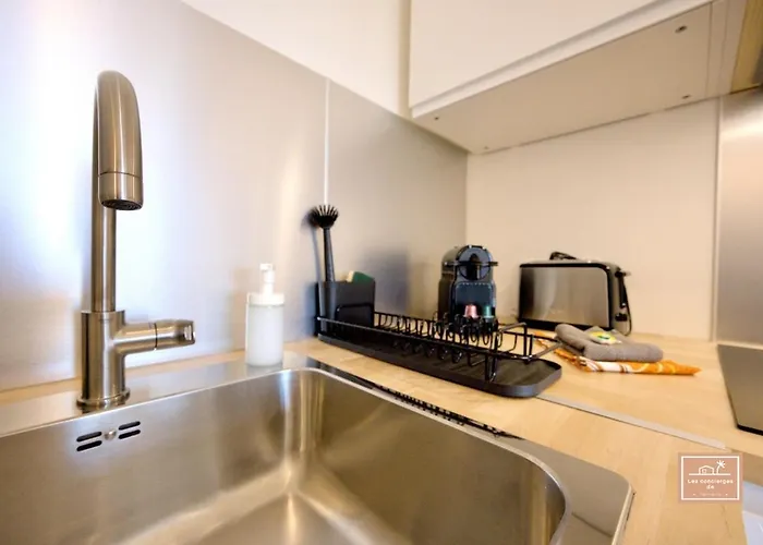 The Break Apartment *