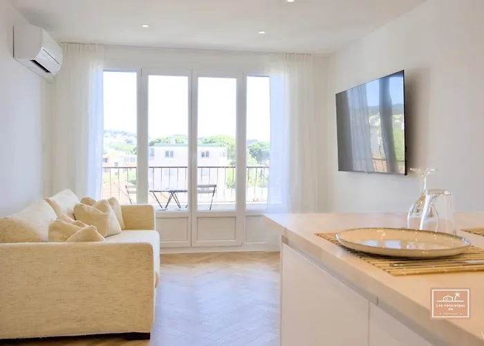The Break Apartment *